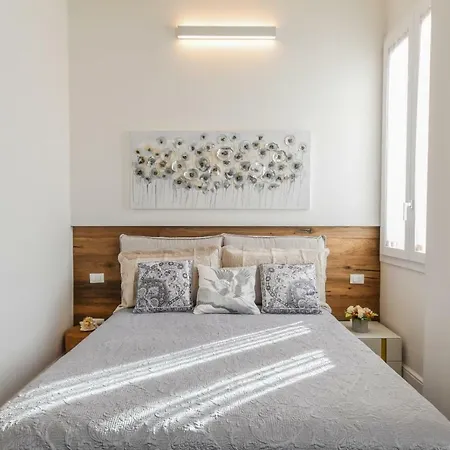 Oltrarno Lily Apartment Florence